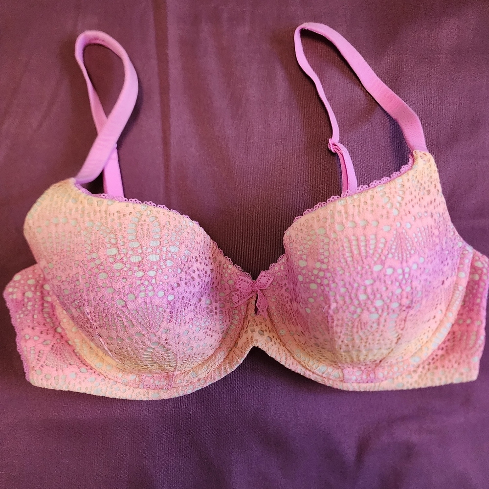 Victoria’s Secret Body by Victoria Lined Demi Underwire Bra 34D (Sku A37)